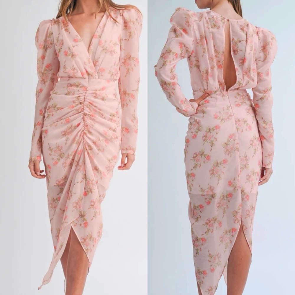 Mable CATHERINE V NECK DRESS
size Medium  pink blush floral